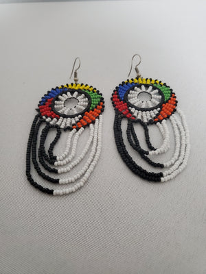 Beaded Earring-Black & white