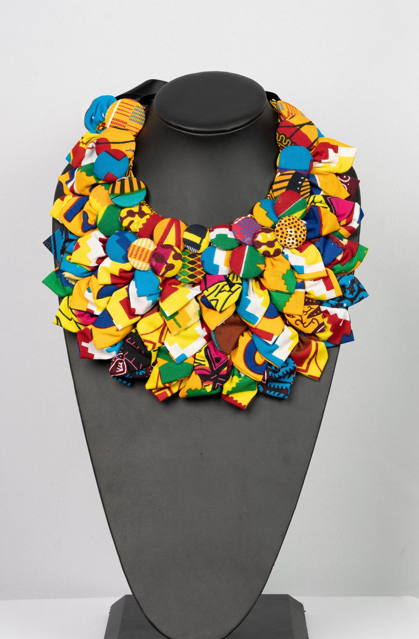 African print button flower necklace